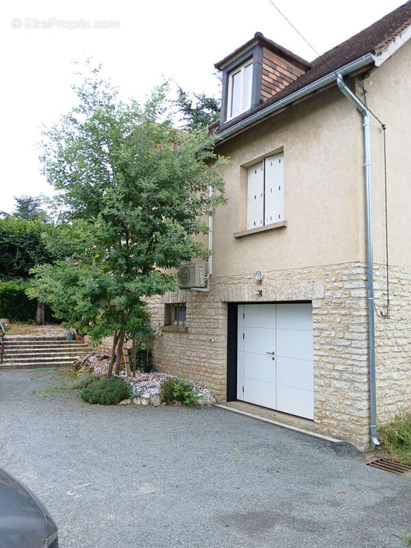 Maison à LA ROQUE-GAGEAC