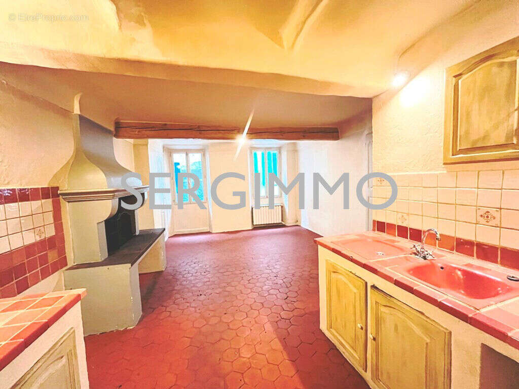 Maison à MONTAUROUX