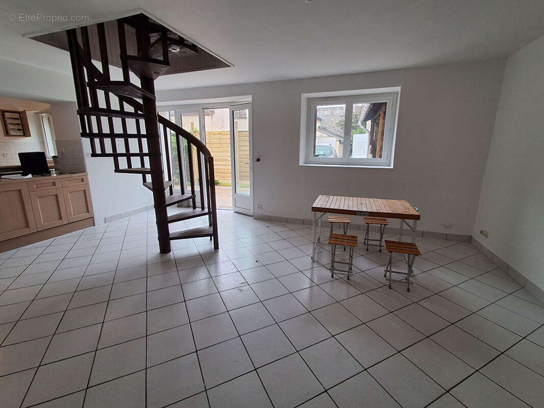 Maison à MALESHERBES