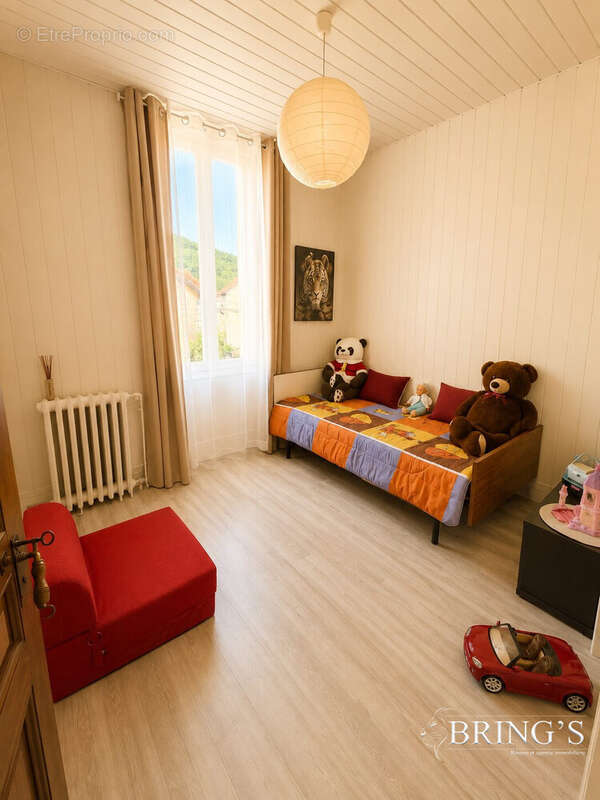 Maison 162 m² à Renage  - photo 8