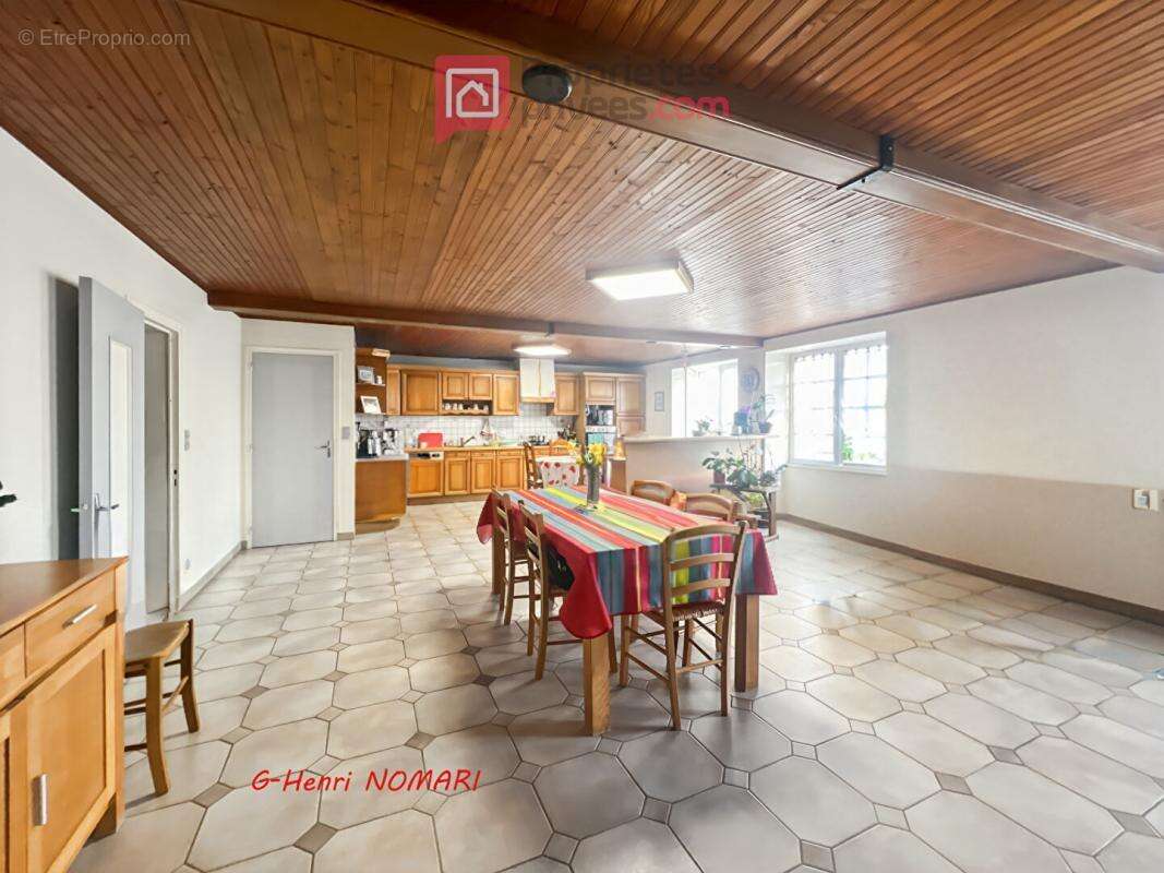 Maison à MARSAC-SUR-DON