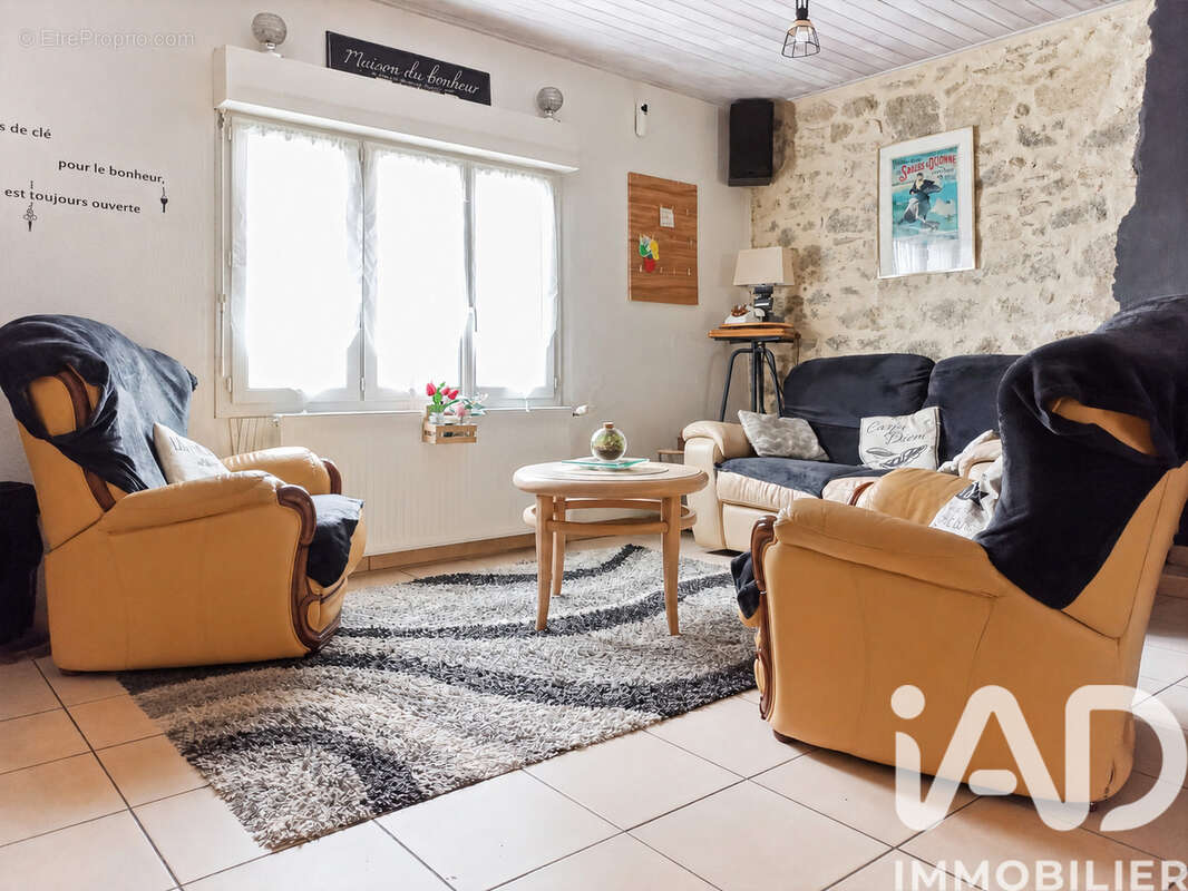 Photo 6 - Maison à POIROUX