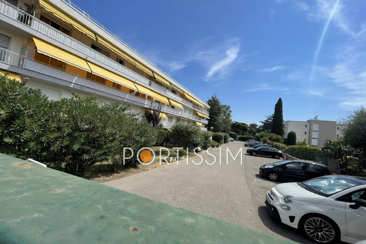 Appartement à LE CANNET