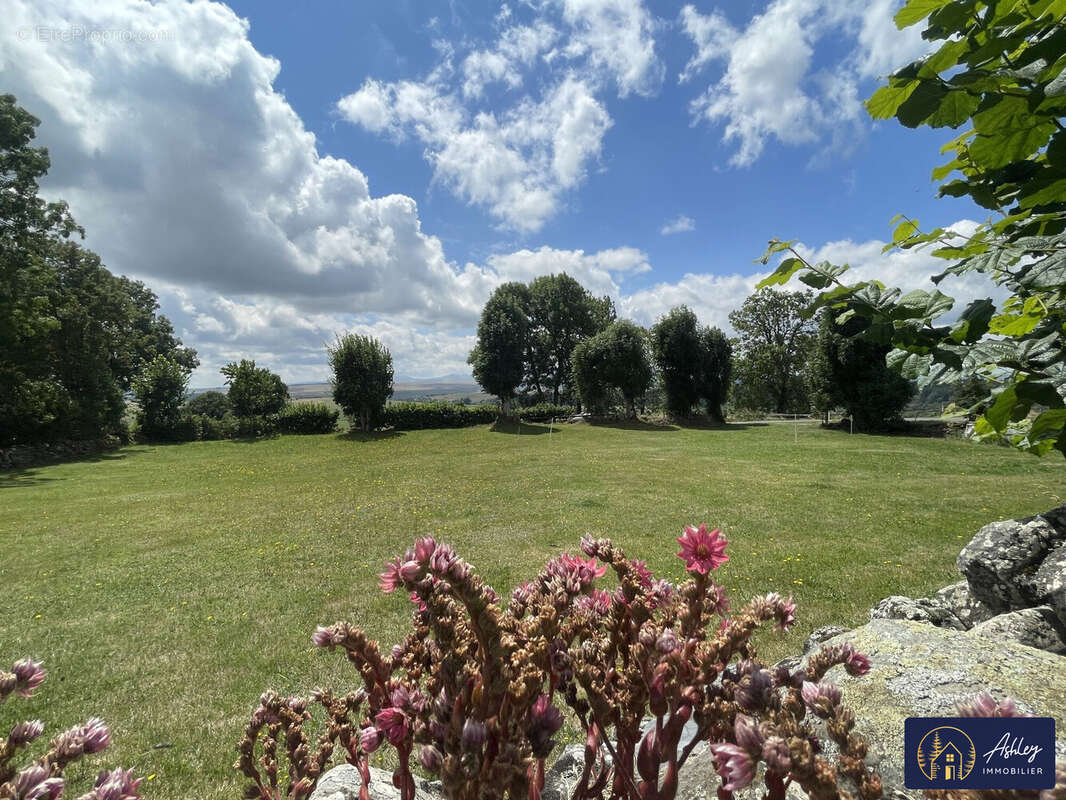 Maison 5 pièces LANDEYRAT  - Maison à LANDEYRAT