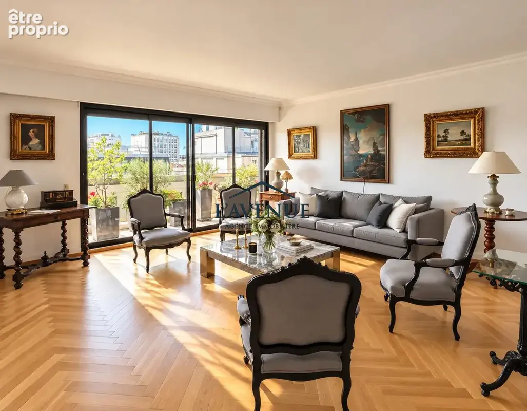 Appartement à PARIS-15E