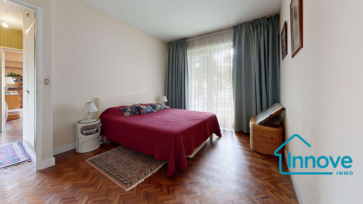 Appartement à VERSAILLES