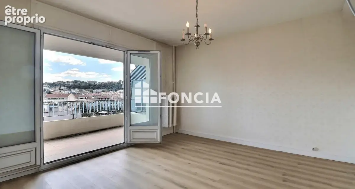VENDU ***EXCLUSIVITE FONCIA*** Chavanelle, F2 avec terrasse, vue dominante - photo 6