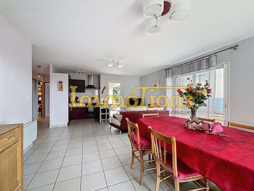 Maison à LA BAUME-D&#039;HOSTUN