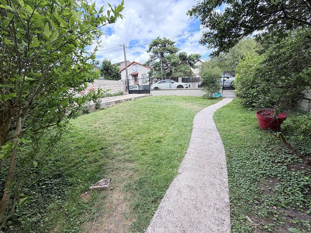 Maison - Champigny Sur Marne - 6 pièces 130 m2 - photo 16