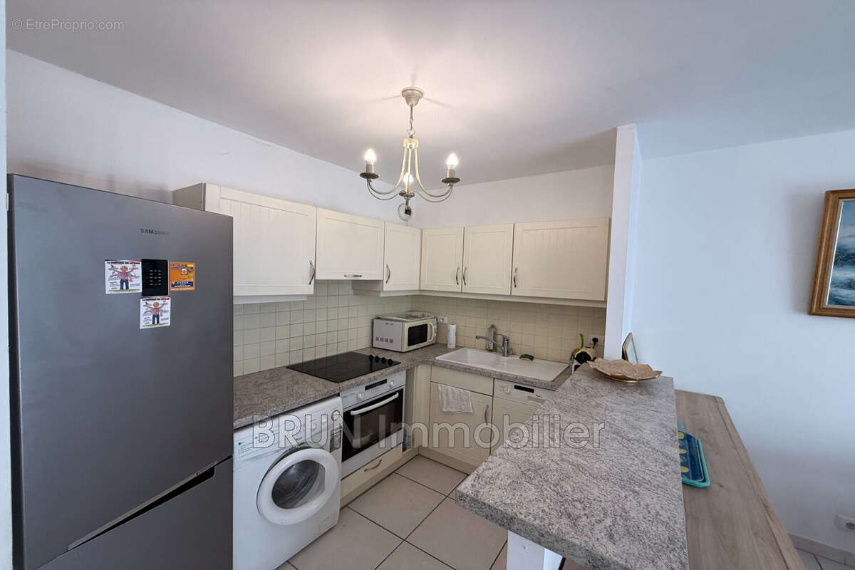 Appartement 60 m² à Antibes  - photo 3