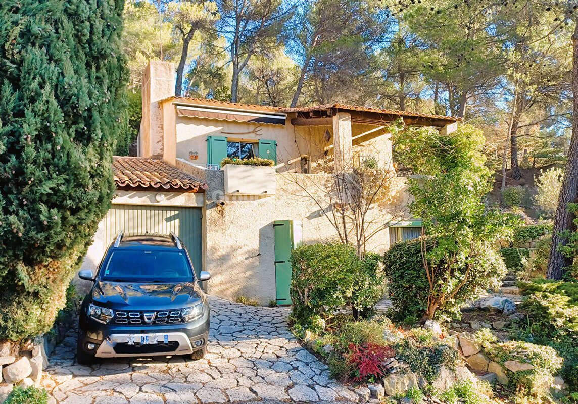 Maison à PIERREVERT