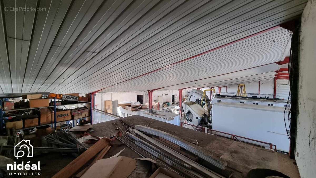 Commerce à SAINT-PIERRE-LA-GARENNE