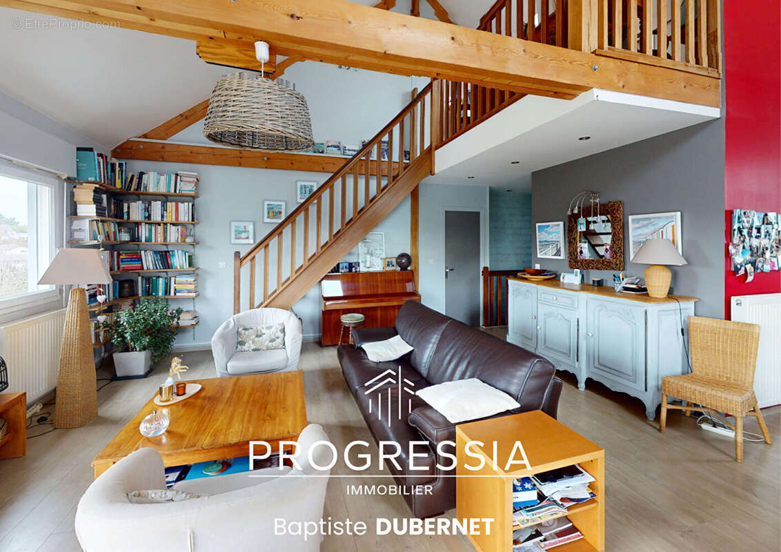 Maison à FONTAINE-LA-MALLET