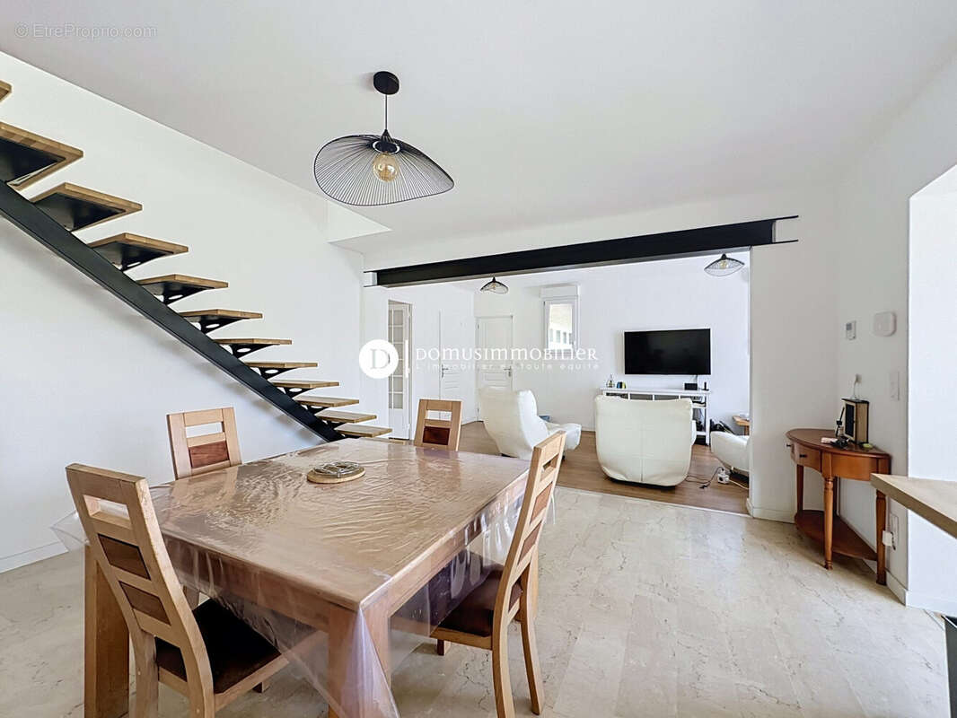 Maison 134 m² à Morieres-Les-Avignon  - photo 6