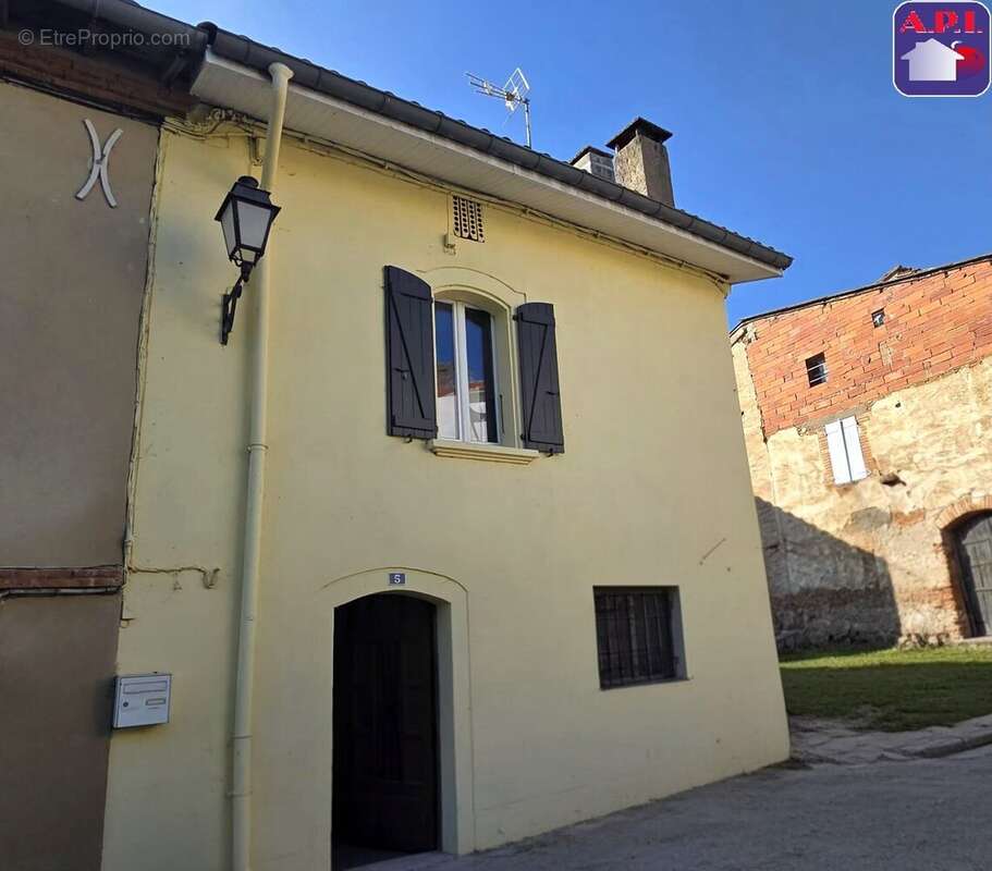 Maison 83 m² à Cante  - photo 2