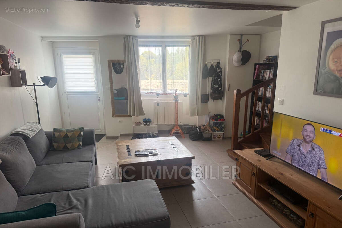 Maison 64 m² à Saint-Germain-Du-Corbeis  - photo 2