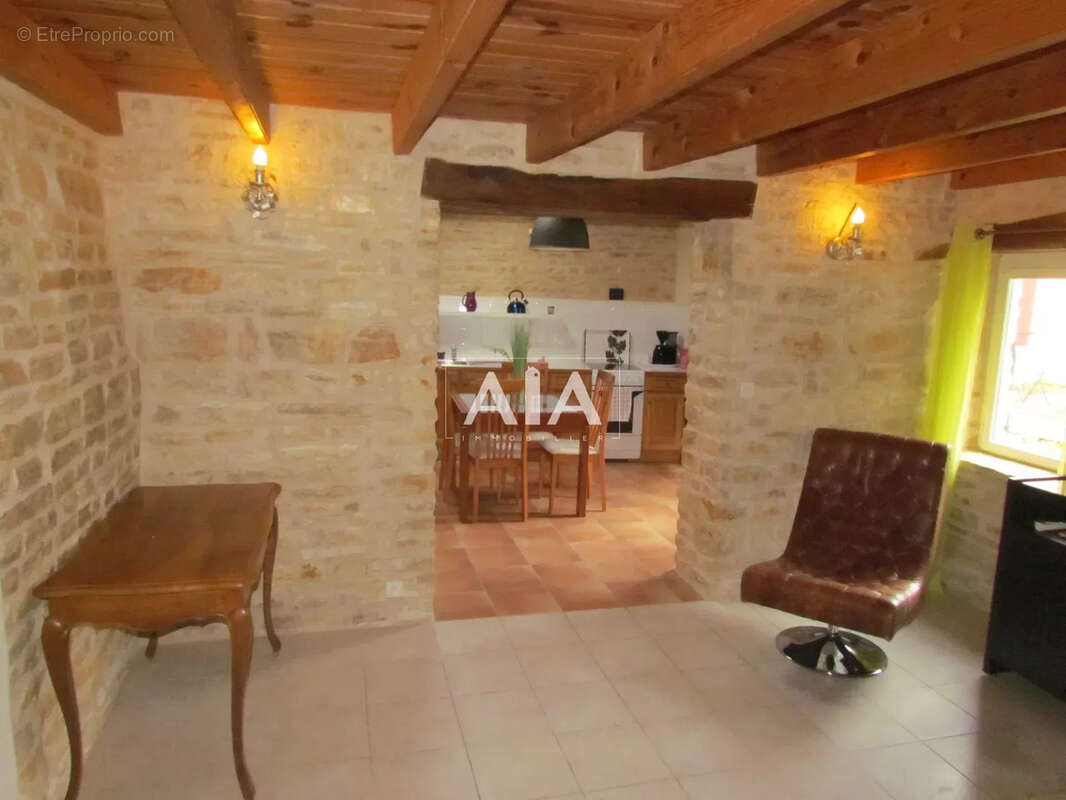 Appartement à SAINT-FRAIGNE