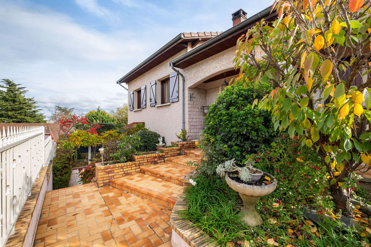 Photo 3 - Maison à SAINT-SYMPHORIEN-D&#039;OZON