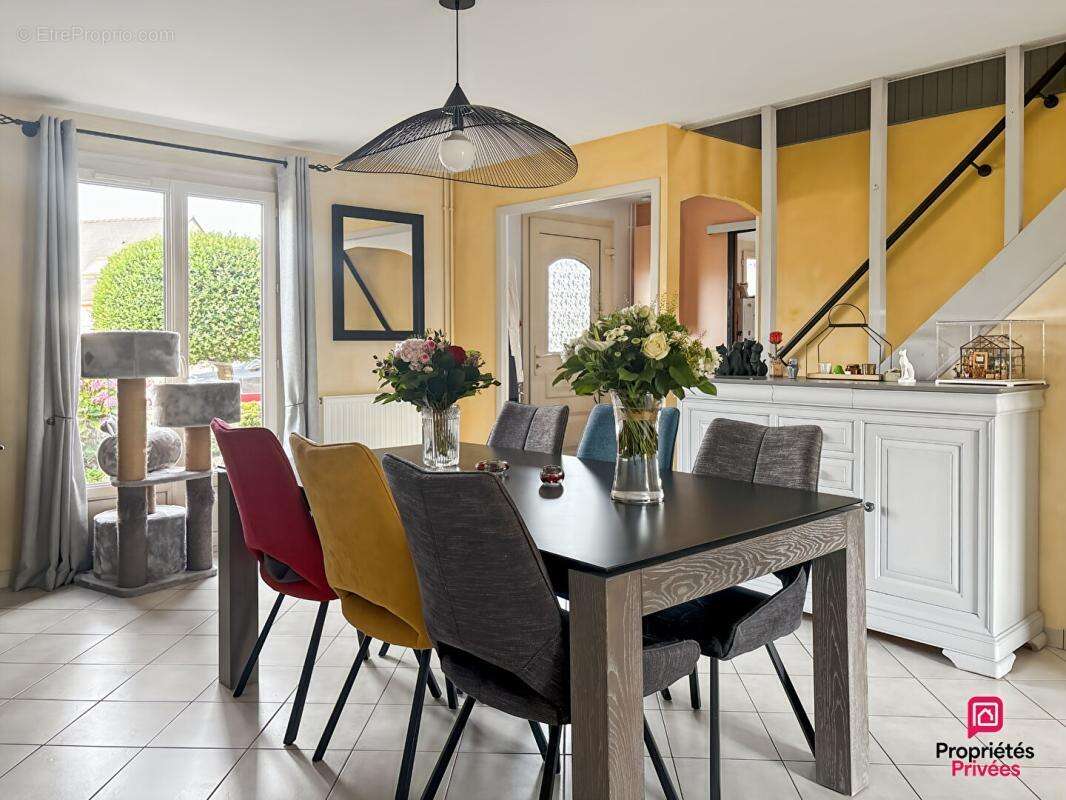 Maison à SABLE-SUR-SARTHE