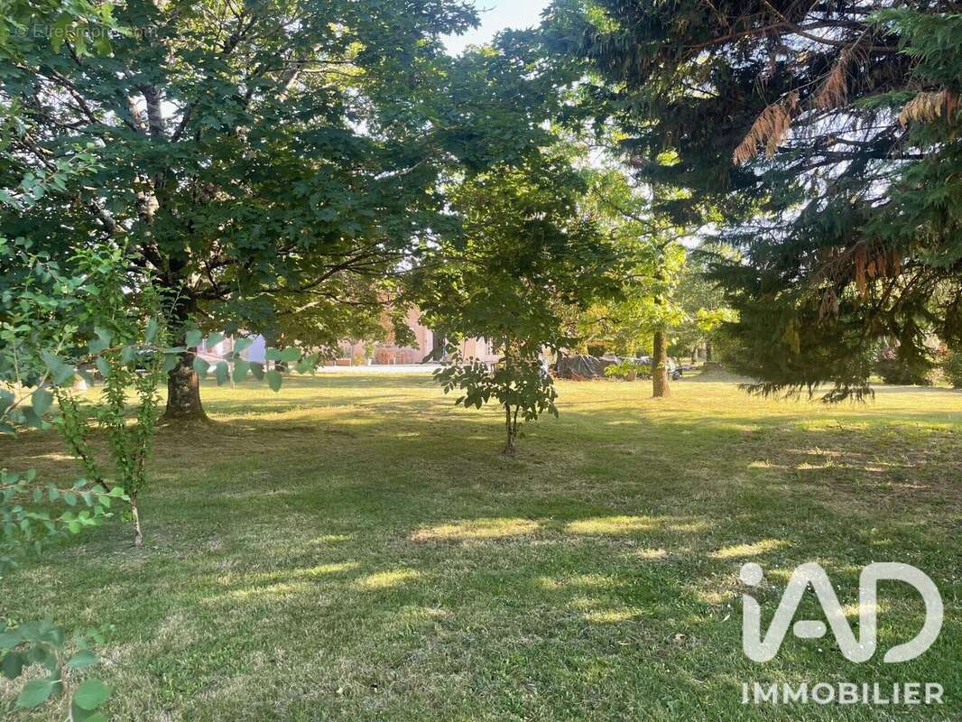 Maison 222 m² à Lamothe-Montravel  - photo 2