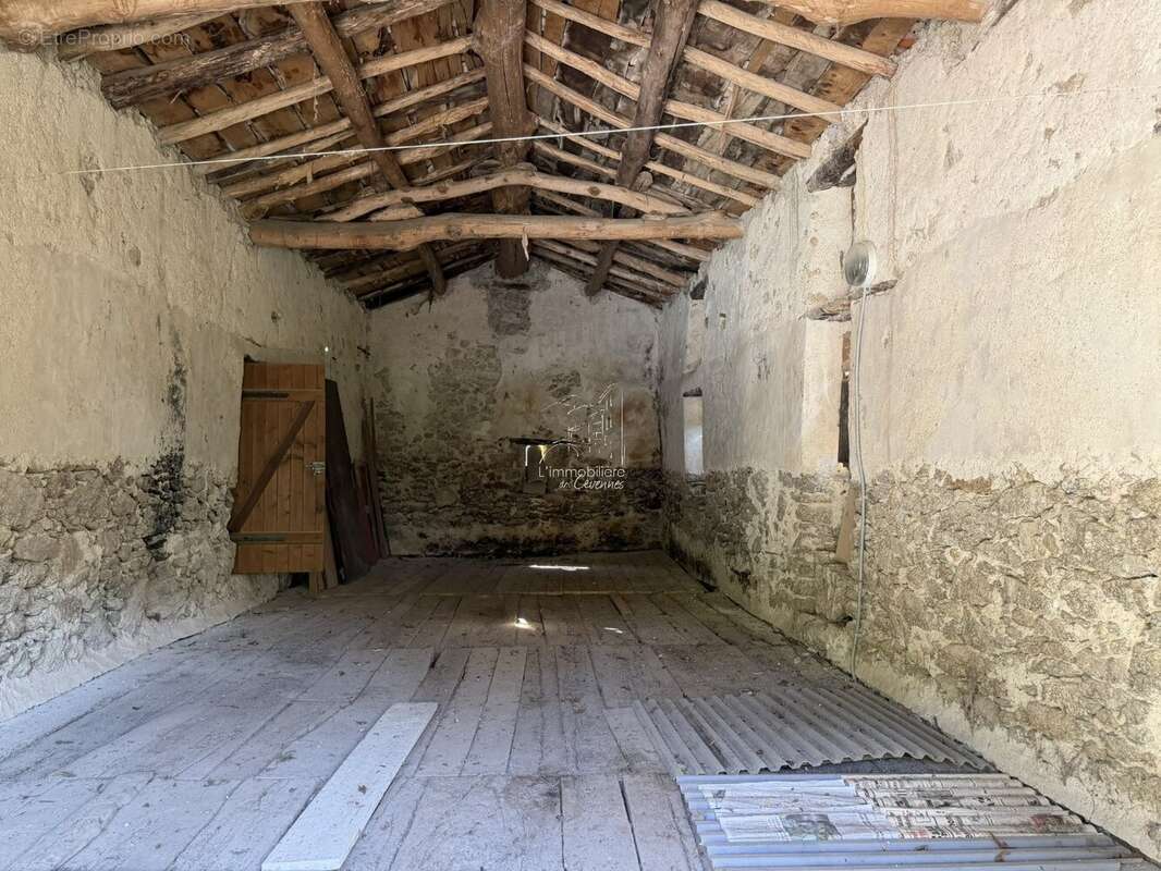 Maison 83 m² à Saint-Andre-De-Majencoules  - photo 34