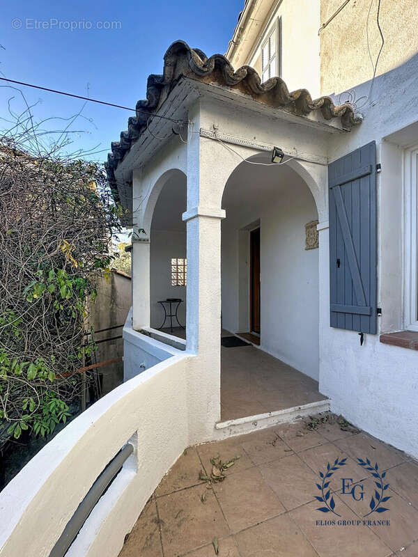 Maison à BESSE-SUR-ISSOLE