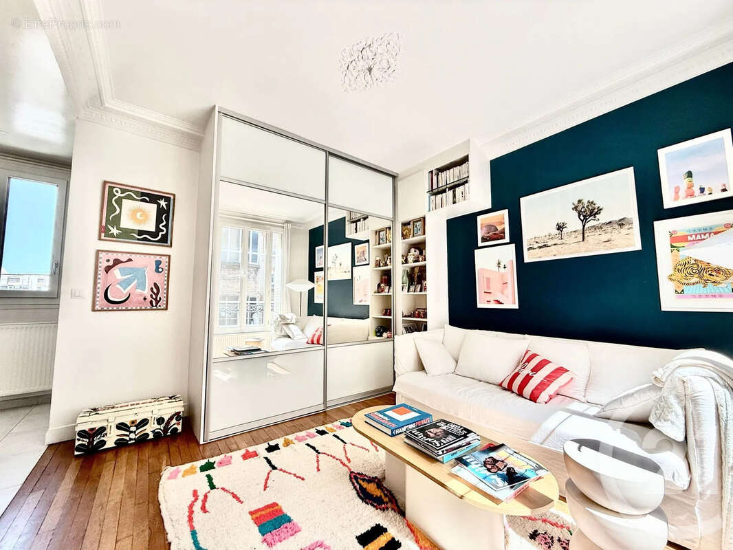 Appartement à PARIS-17E