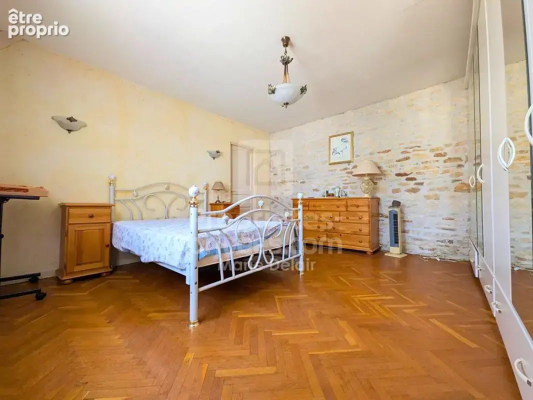 Maison La Charite Sur Loire 14 pièce(s) 445.88 m2 - photo 12