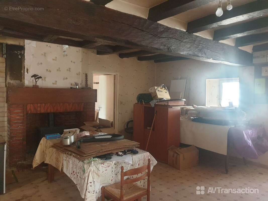 Maison à VILLELOIN-COULANGE