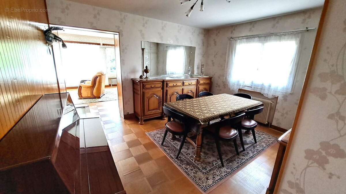 Maison à BRIIS-SOUS-FORGES