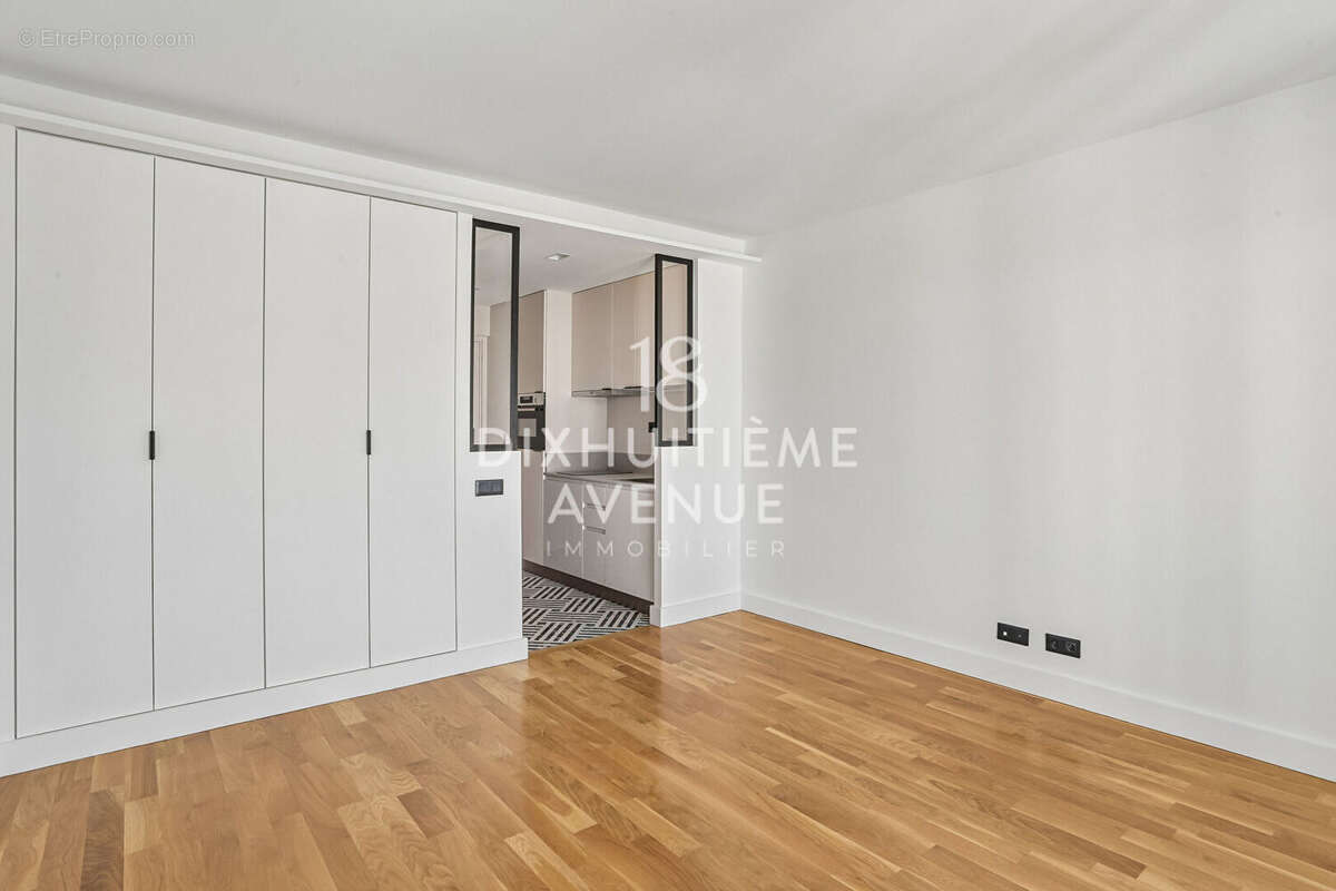 Rue de Clignnacourt 23m² - Vue Sacré Coeur - photo 4