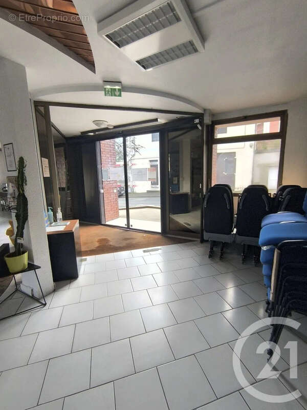 Autre à SAINT-QUENTIN