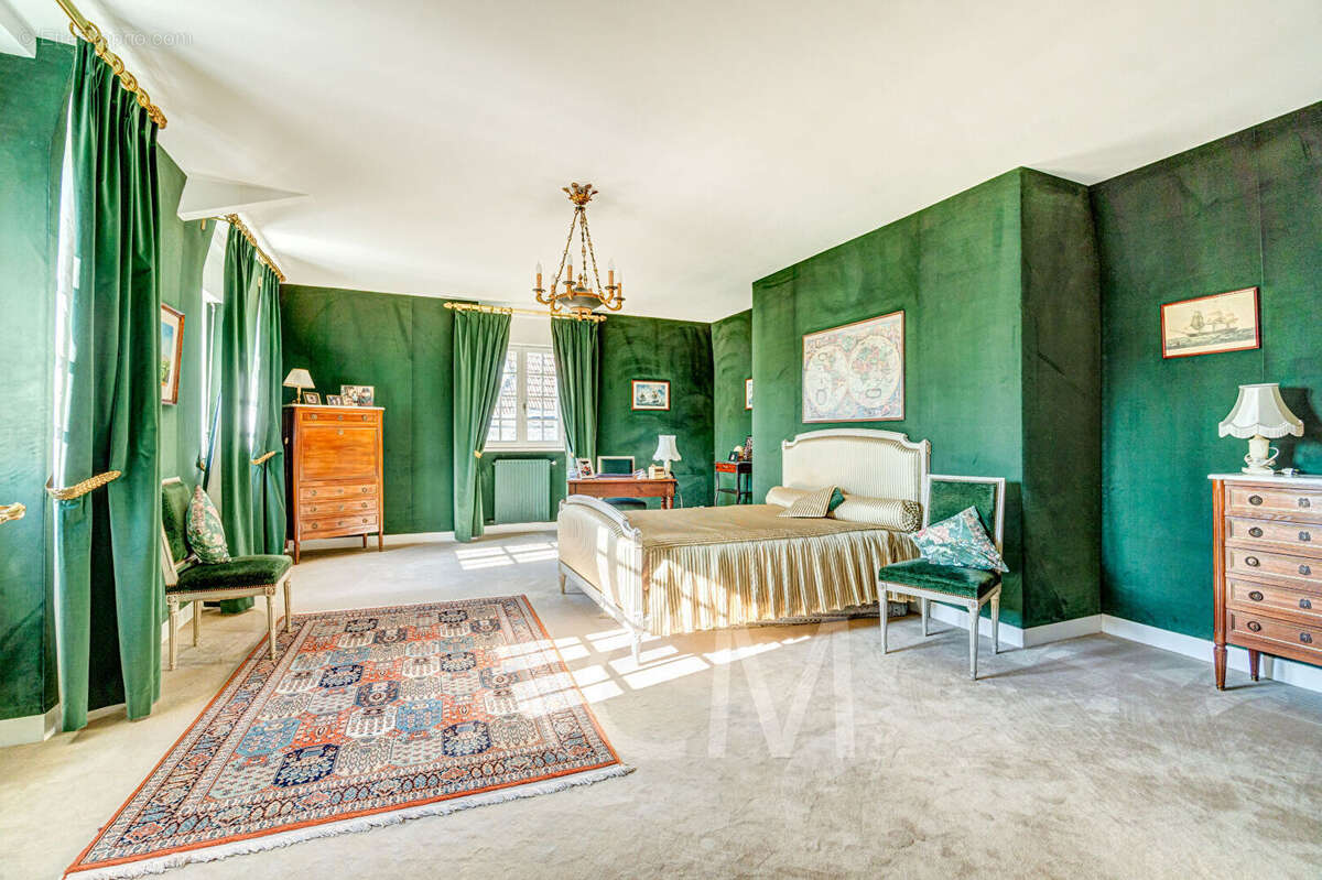 Maison à MAISONS-LAFFITTE