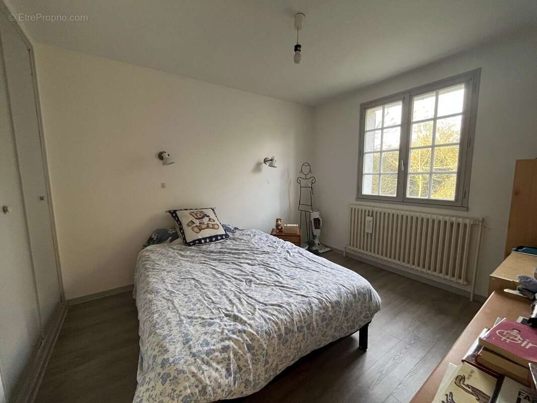 Maison à FAVEROLLES