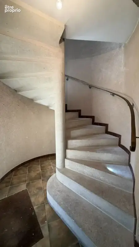 Superbe bâtisse  de 150m² sur jardin clos  à CAVAILLON. - photo 9