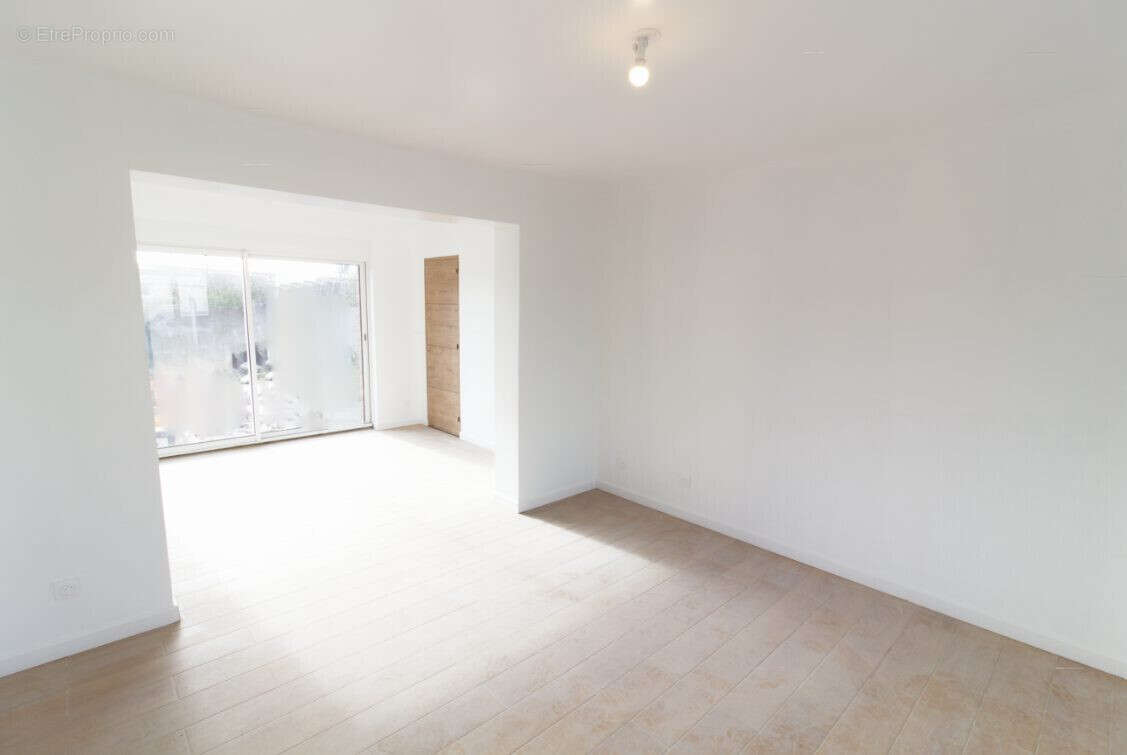 Maison à SIN-LE-NOBLE