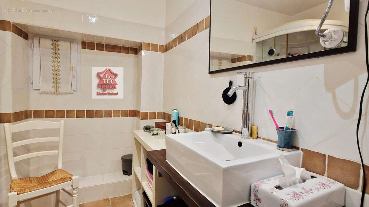Appartement à PIERRELATTE