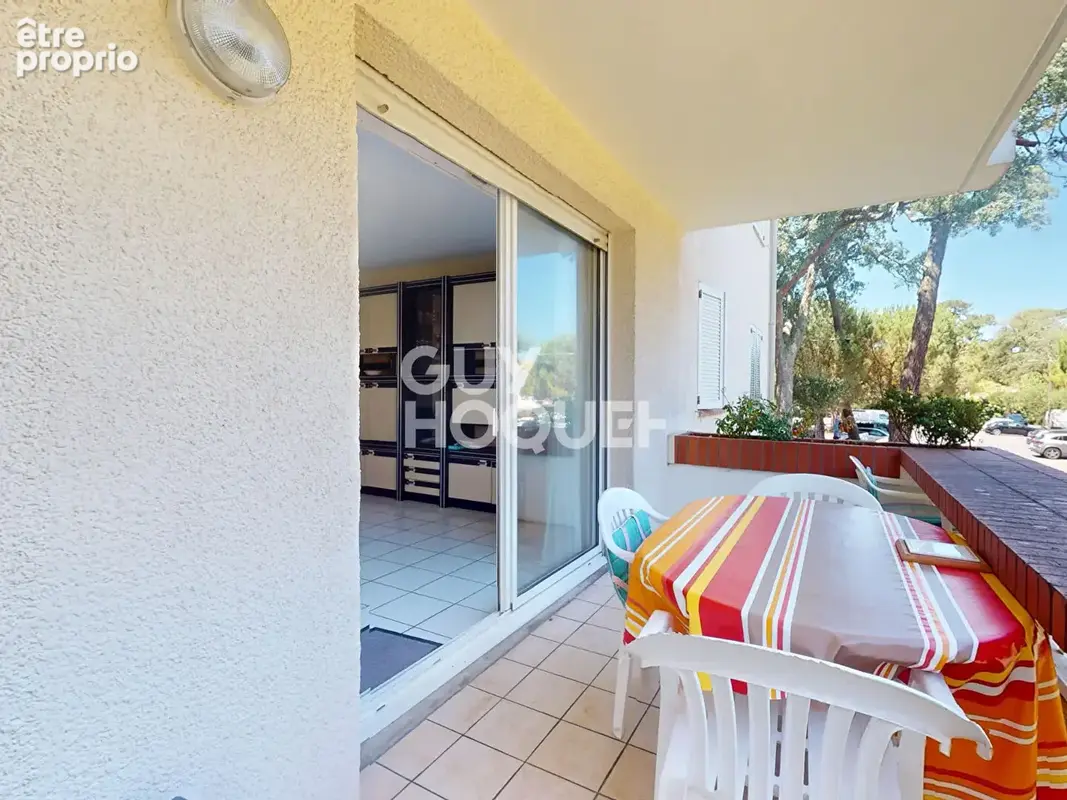 HOSSEGOR CENTRE-VILLE - T2 avec grande terrasse privative - photo 4