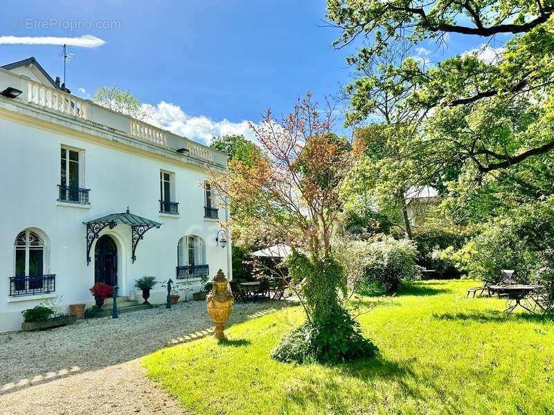 Maison à MAISONS-LAFFITTE