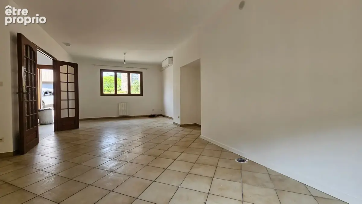 Ensemble Immobilier - St Geniez d'Olt et d'Aubrac - Terrain - Garage - photo 8