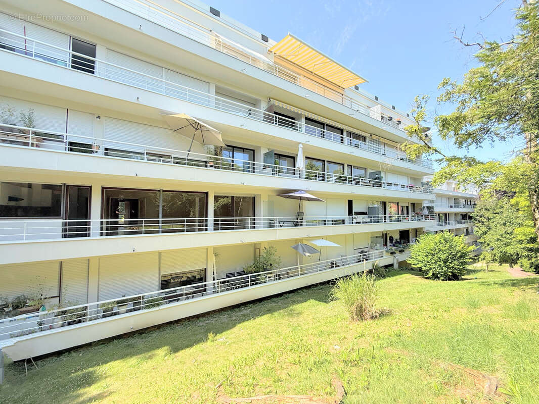 Appartement à RUEIL-MALMAISON