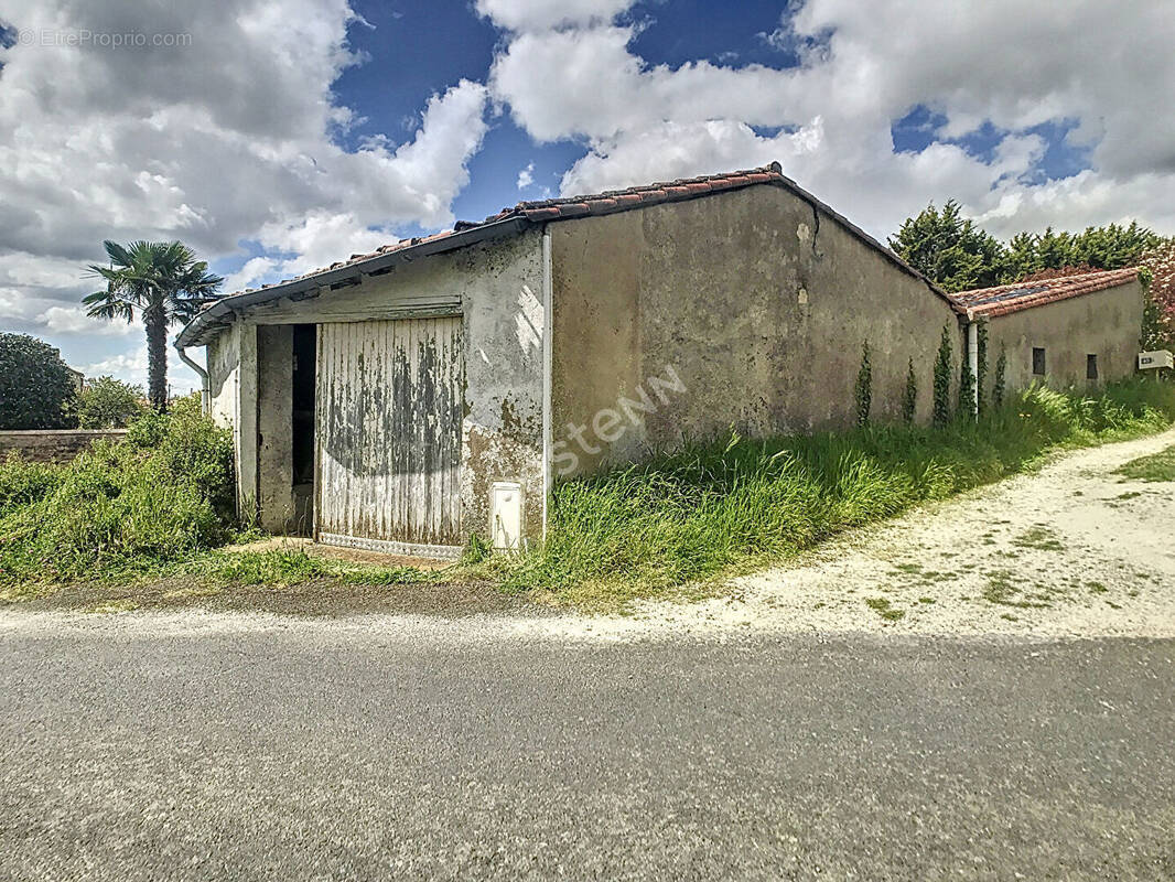 Maison à MOUZILLON