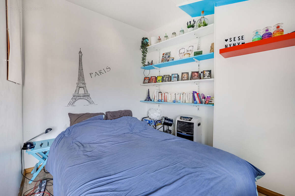 Appartement Paris 1 pièce(s) 16 m2 - photo 8