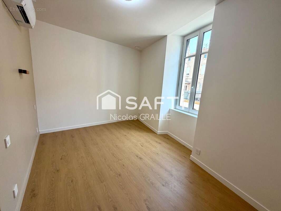 Appartement 78 m² à Millau  - photo 7