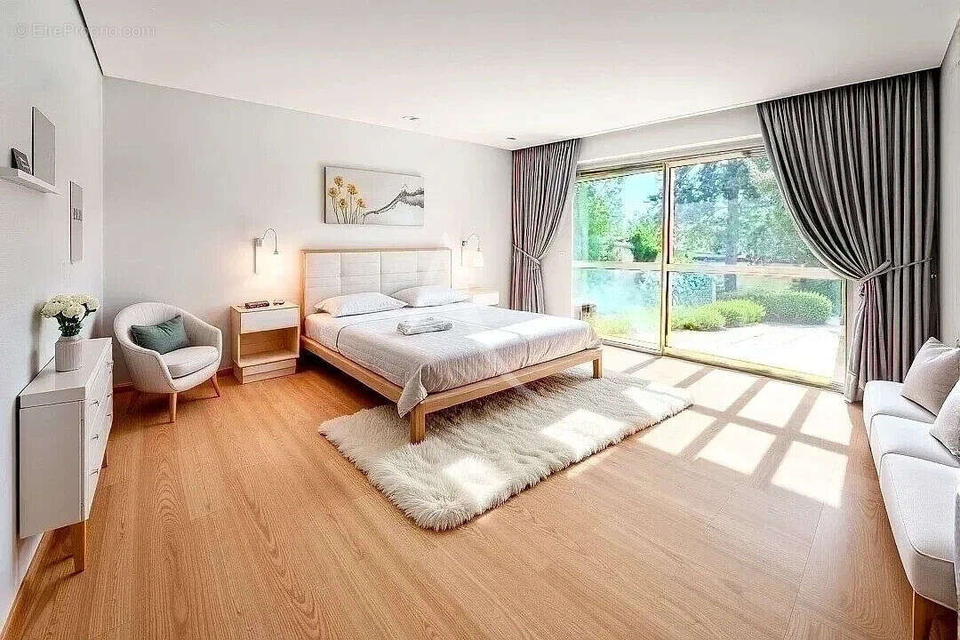 Maison à AUVERS-SUR-OISE