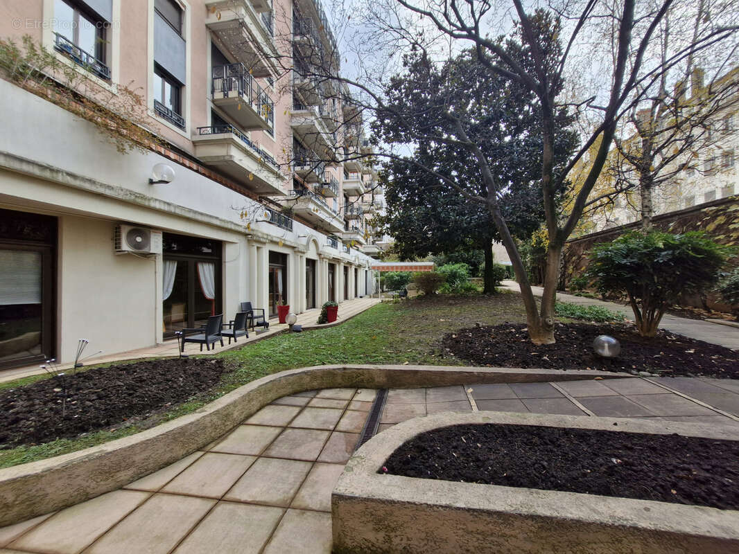 Lyon 7 saxe gambetta appartement type 2 residence seniors - photo 2