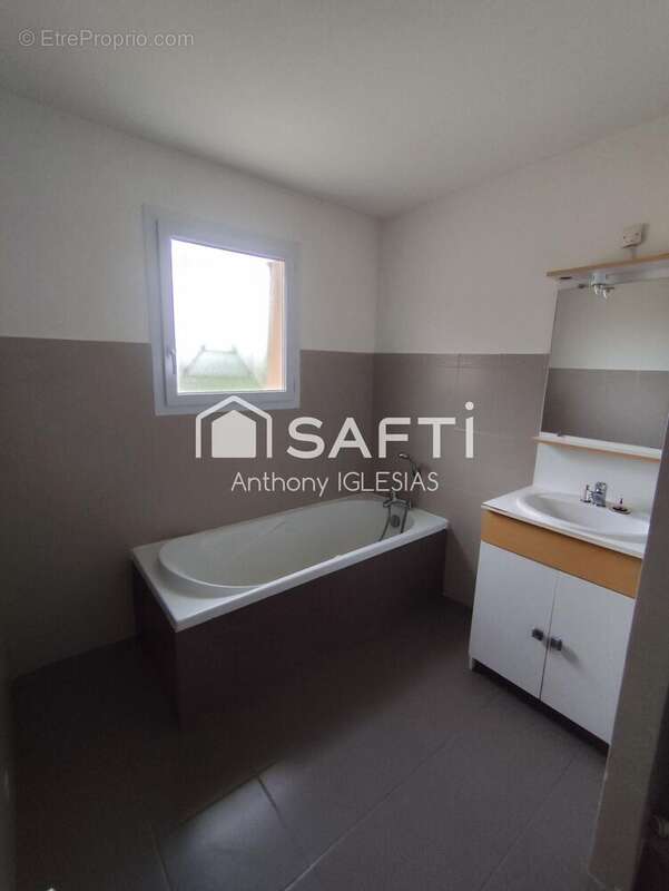 Photo 6 - Maison à LANTON