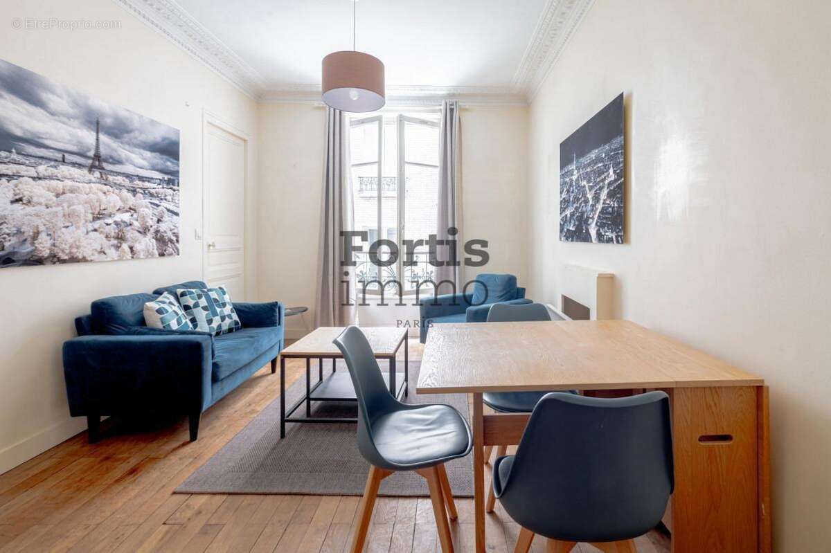 Appartement à PARIS-15E