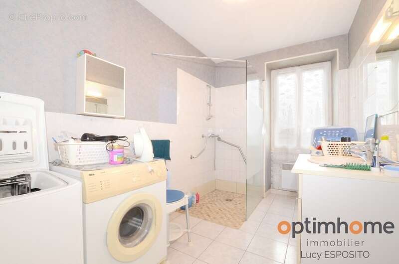 Maison à CHAMPAGNE-MOUTON