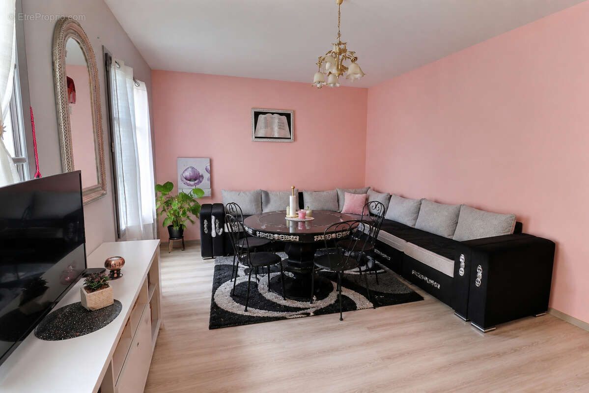 Maison à VILLEFRANCHE-DE-ROUERGUE
